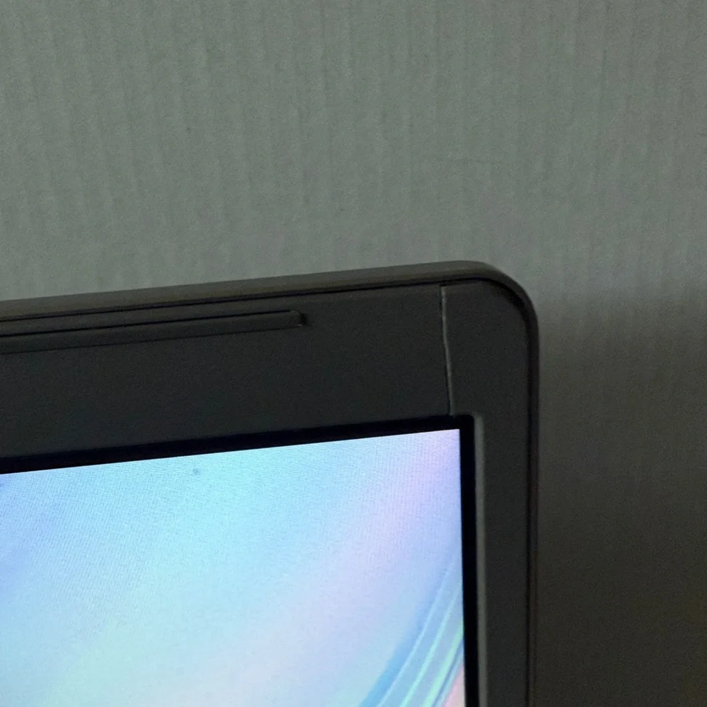 Samsung - 15.6